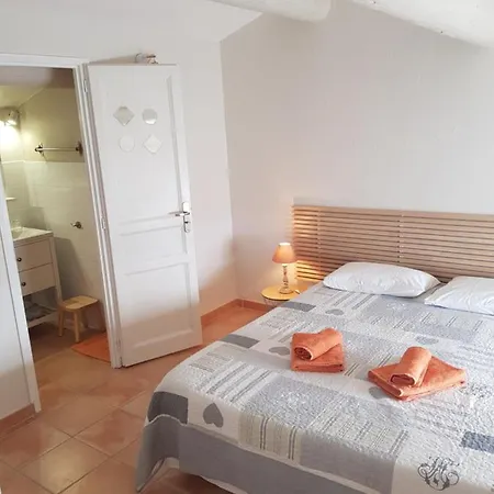 Mas Clement - Et Table D'hotes Bed & Breakfast